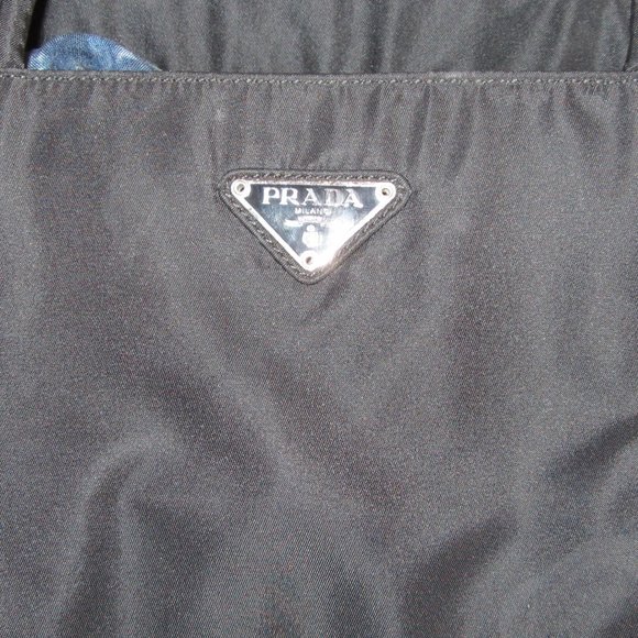 ❤️Authentic PRADA TESSUTO Black Nylon Shopper Shoulder Bag Purse - Picture 4 of 10